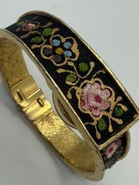 Vintage Kingston 17 Jewel Hidden Watch Bracelet Floral Hinged Bangle Swiss